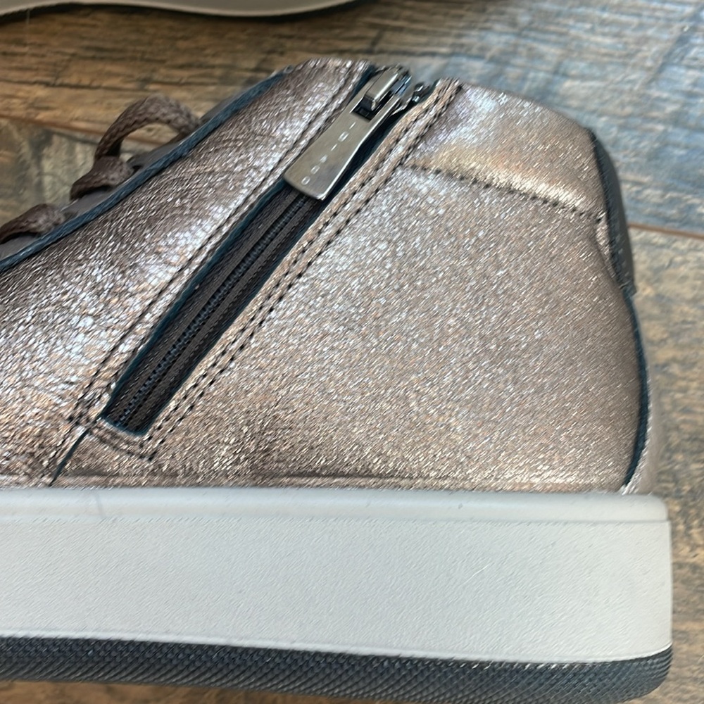 NWOT IGI&CO Sneakers with Golden Leather and Silver Glitter Detail Size EU 38 - Picture 11 of 11